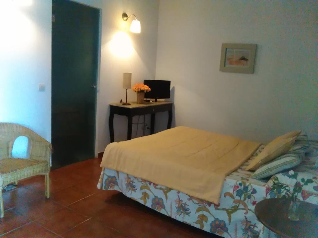 Casa Rural Valdevilano La Roca de la Sierra Eksteriør bilde